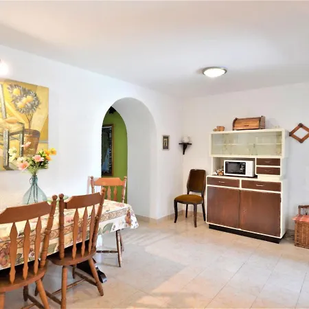 Latin By Interhome *